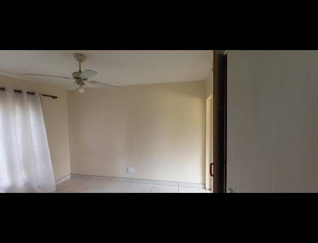 1 BEDROOM PROPERTY TO RENT IN MEER EN SEE